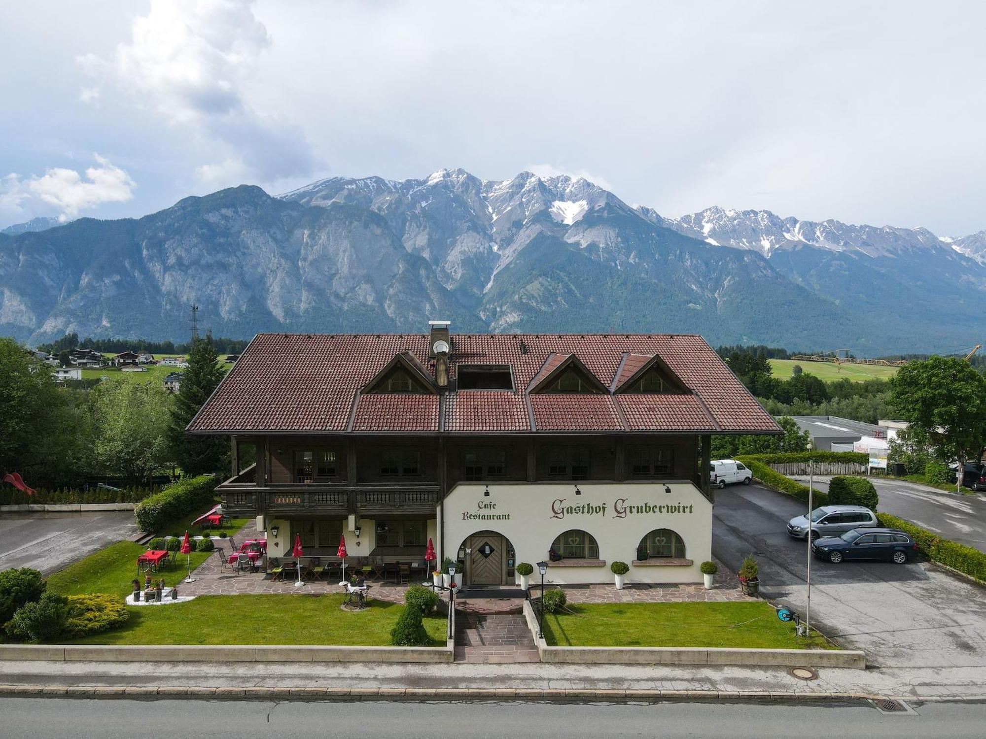 Alpenflair Apartment Mit Balkon - Inkl Parkplatz #1 Innsbruck Exteriör bild